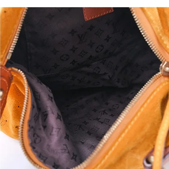 Louis Vuitton suede mahina onatah PM in maize - Picture 4 of 10